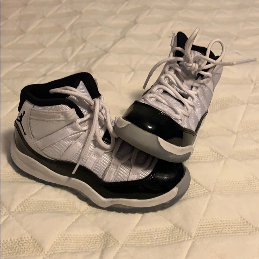 Youth Jordan 11 Concord - 12c